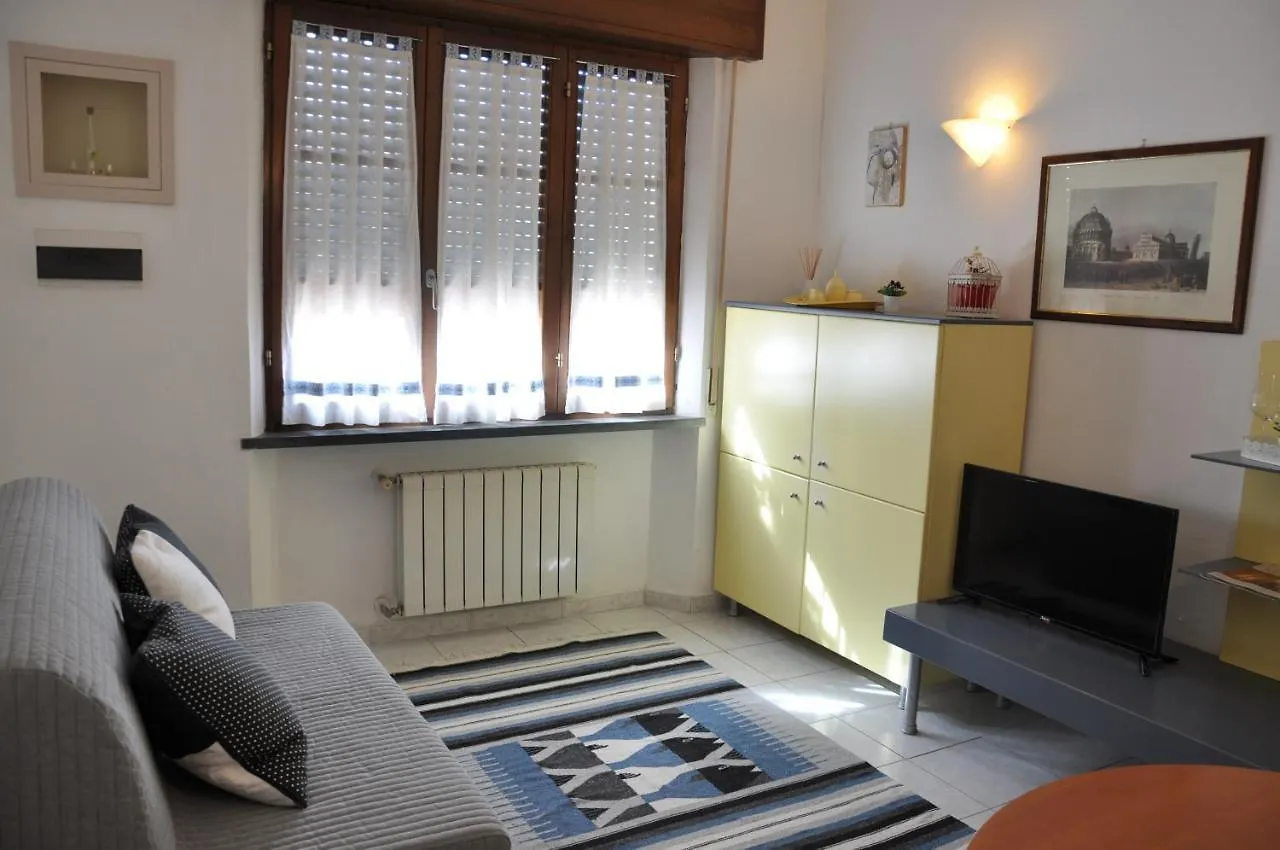 Casa Luna - Airport Pisa Holiday home