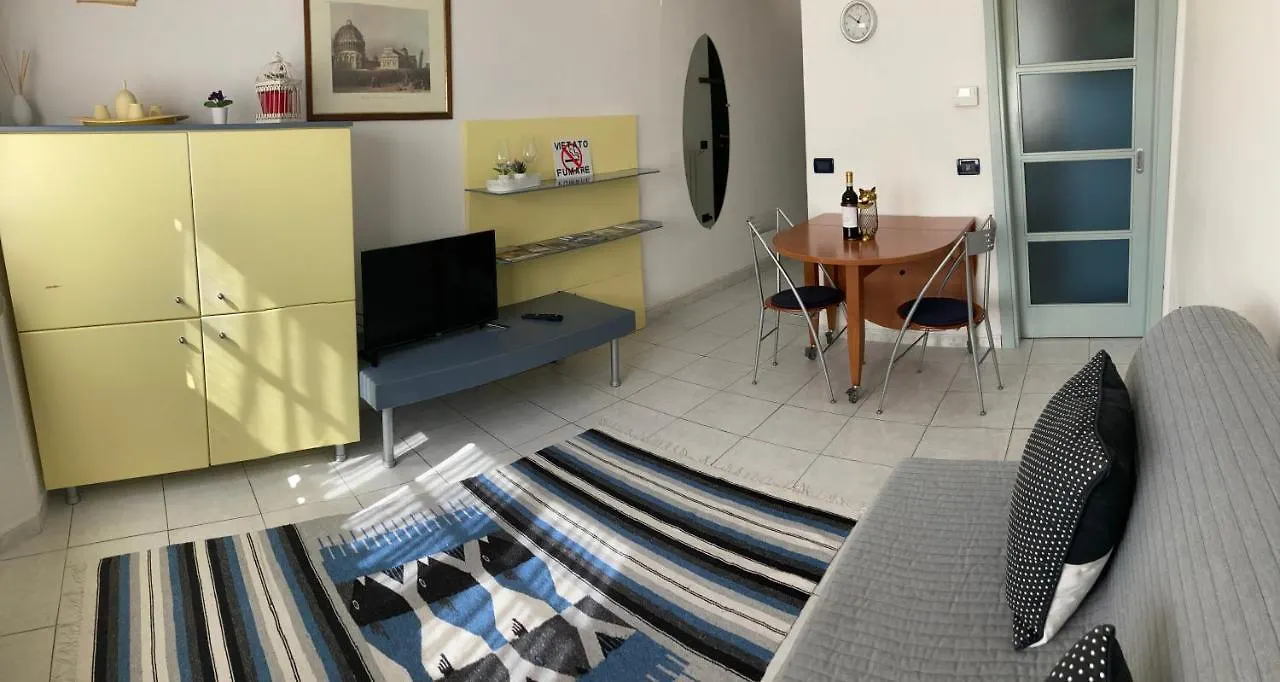 Holiday home Casa Luna - Airport Pisa Italy
